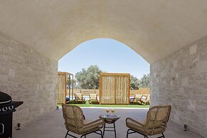 Mandana Villa - With Heated Pool Jacuzzi