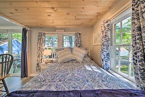 Lush Edgecomb Studio Cottage w/ Fire Table!