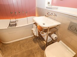 Hilton Cottage