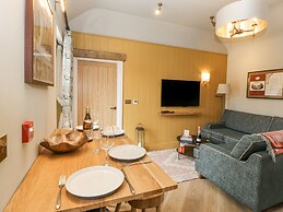 Hilton Cottage