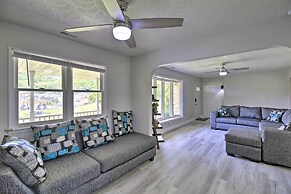 Bluefield Retreat w/ Pool Table: Near Parks!