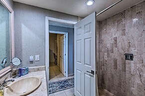 Walk to Beach: Oceanfront Rocky Point Condo