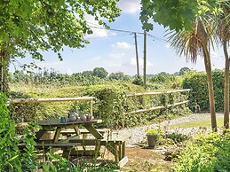 2 Pigsfoot Cottages