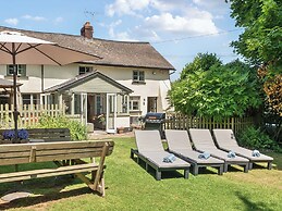 2 Pigsfoot Cottages