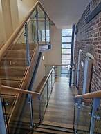 Remarkable 2-bed Apartment in Central Liverpool