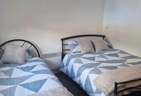 Remarkable 2-bed Apartment in Central Liverpool