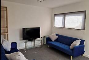 Remarkable 2-bed Apartment in Central Liverpool
