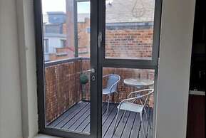 Remarkable 2-bed Apartment in Central Liverpool