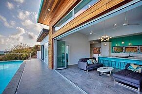Luxury St Croix Home w/ Oceanfront Pool & Views