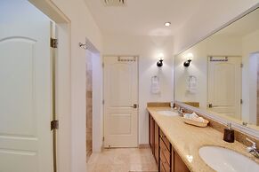 Gulf-view Condo: Private Patio, Pool & Golf!