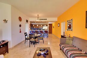 Gulf-view Condo: Private Patio, Pool & Golf!