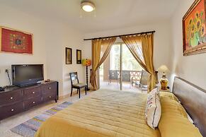 Gulf-view Condo: Private Patio, Pool & Golf!
