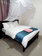 Apartment Sleeps 6 With Free Parking