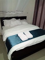 Apartment Sleeps 6 With Free Parking