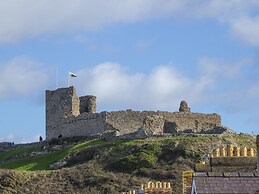 Golygfa'r Gastell / Castle View
