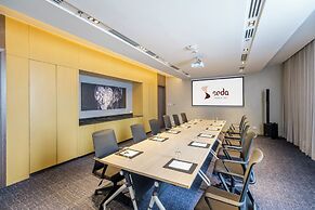 Seda Manila Bay near Ayala Malls