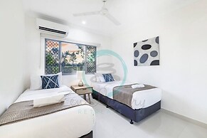 ZENHOUSE STYLISH - 3BR Home near Shops