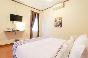 Hotel Ndalem Ayem