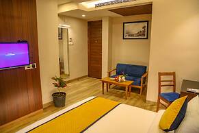 Four Leaf Hotel Sapphire Blue