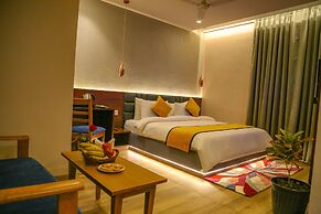 Four Leaf Hotel Sapphire Blue