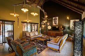 Sable Ranch Bush Lodge