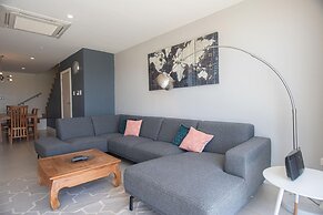 Las Islas Condo 8 in Noord