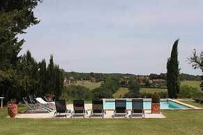 The Grand Longere