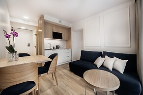 Aurum Aparthotel