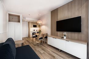 Aurum Aparthotel