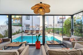 Echinus Lara Hotel