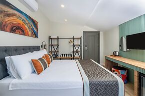 Echinus Lara Hotel