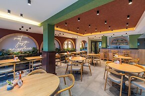 Echinus Lara Hotel