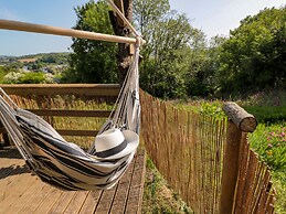 Dart View Hideout