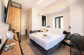Cardamilia Suites