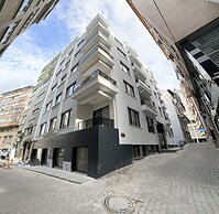 Nora Suite