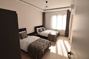 Nora Suite