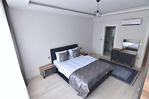 Nora Suite