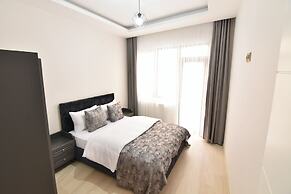 Nora Suite