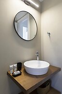 Lichnos Luxury Suites Stoa