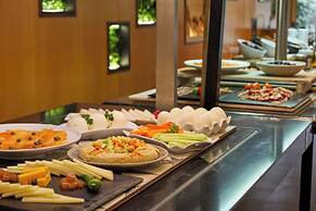 Crowne Plaza Madrid - Centre Retiro by IHG