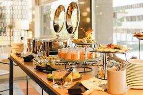 Crowne Plaza Madrid - Centre Retiro by IHG