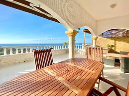 Inviting 2-bed Apartment in Cofresi