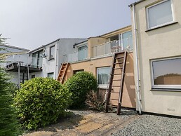 25 South Snowdon Wharf