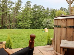 The Snug at Pickelden Farmhouse