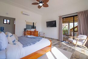 Aruna Resort & Villas