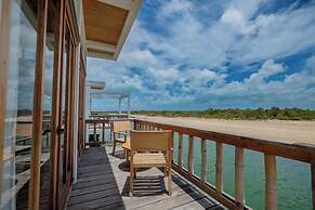 Aruna Resort & Villas