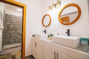 Aruna Resort & Villas