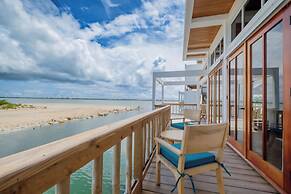 Aruna Resort & Villas