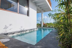Aruna Resort & Villas