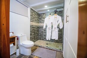 Aruna Resort & Villas
